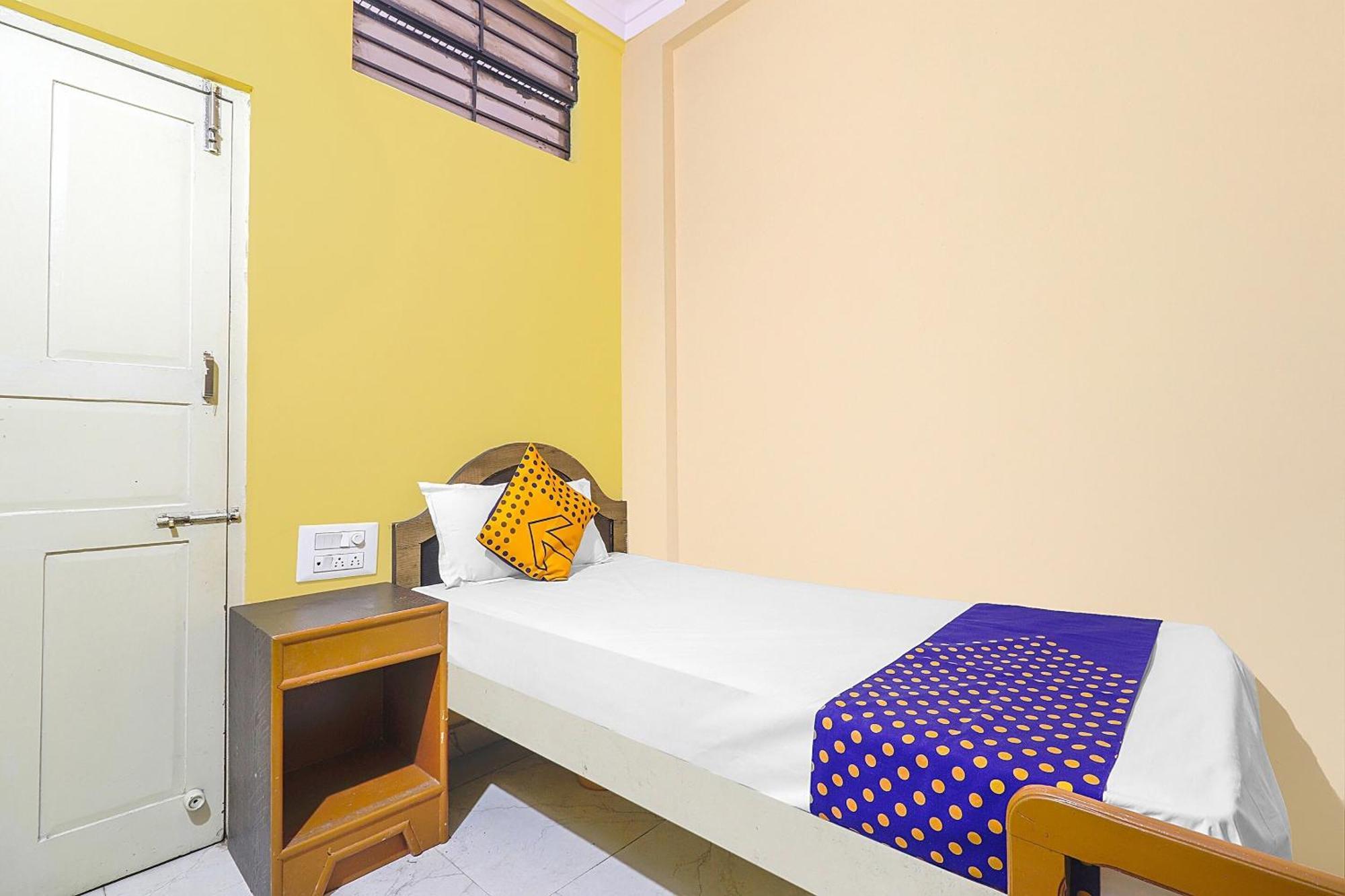 Hotel O Vasavi Residency Bangalore Buitenkant foto