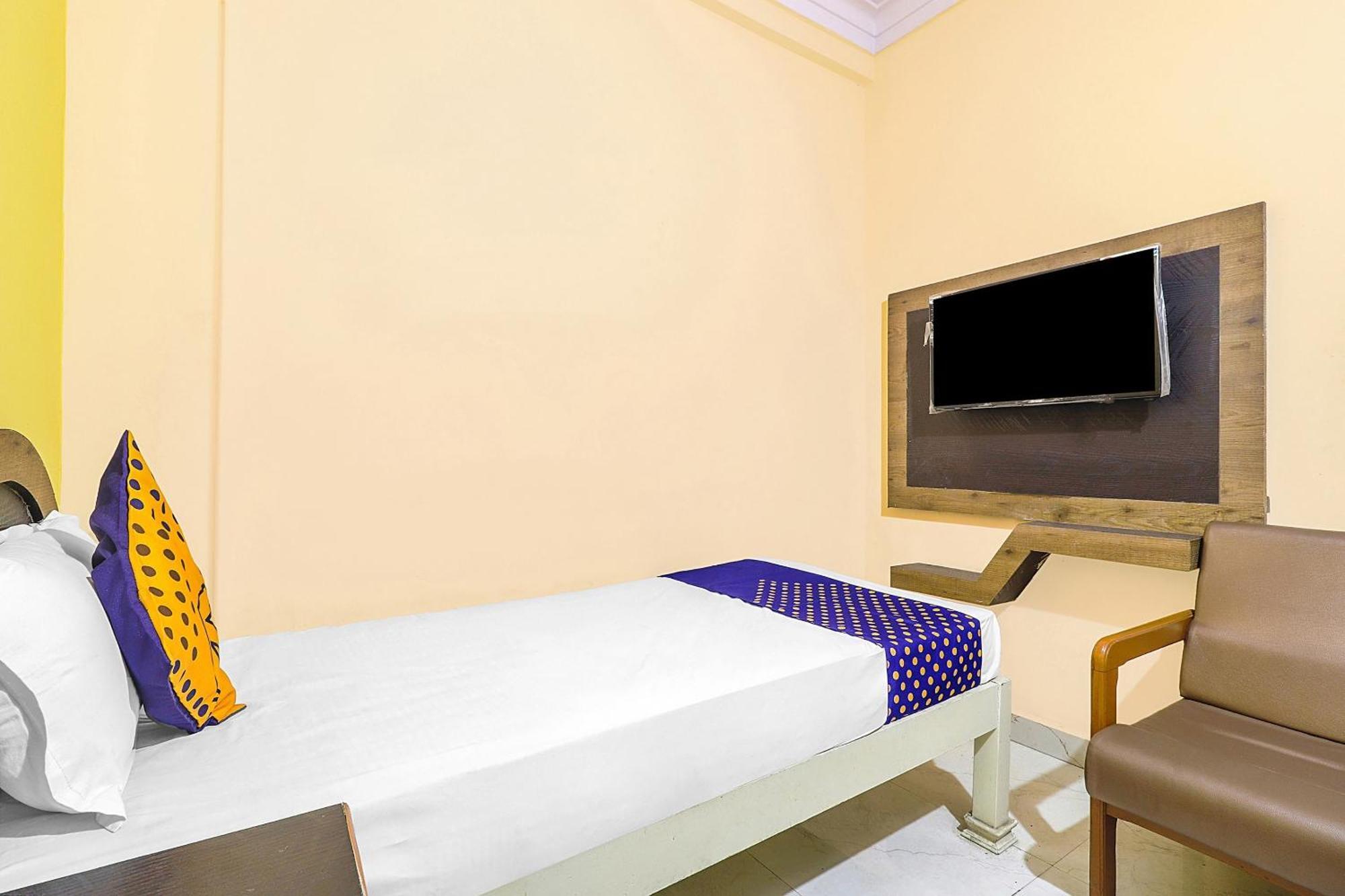 Hotel O Vasavi Residency Bangalore Buitenkant foto