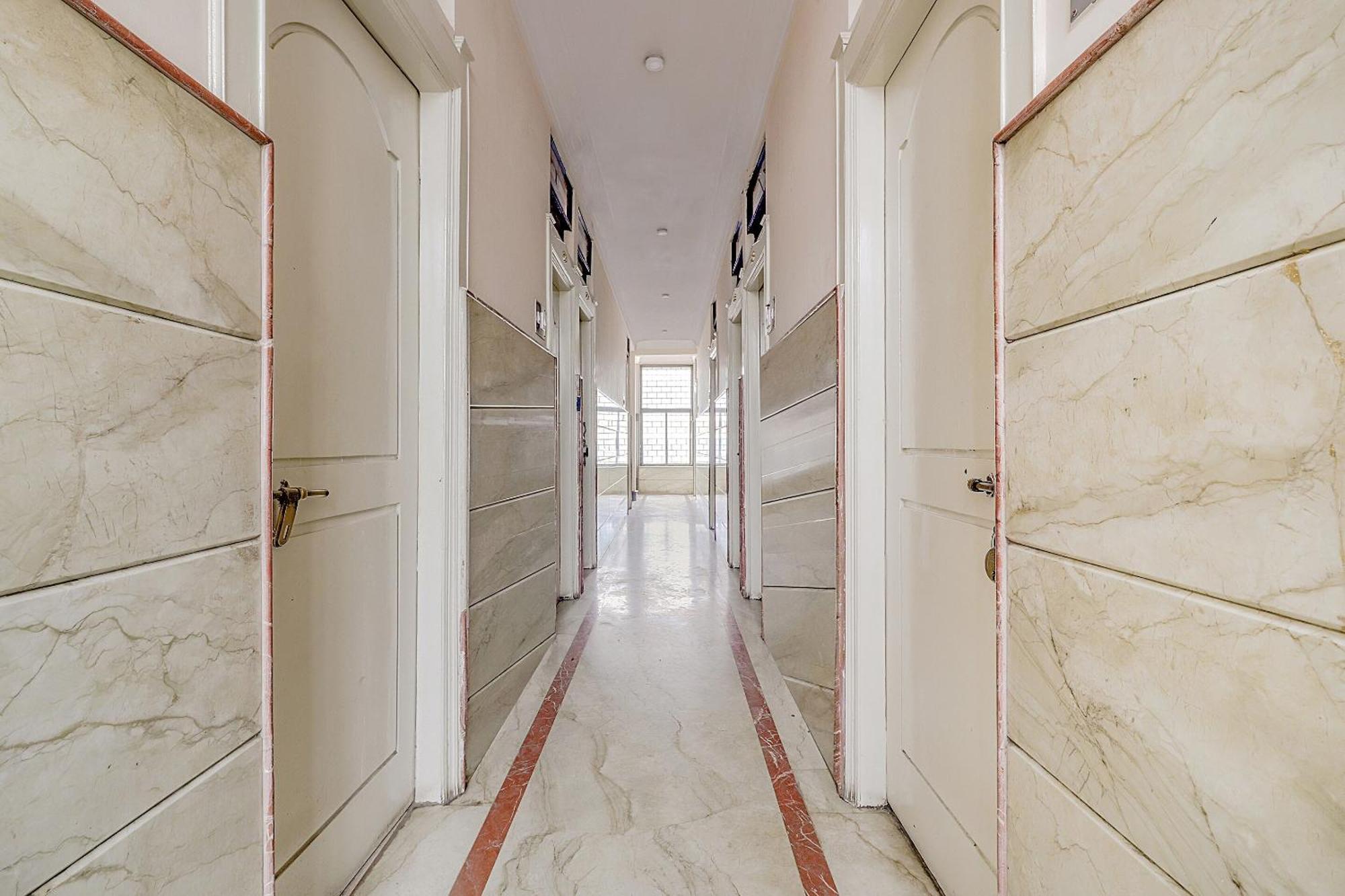 Hotel O Vasavi Residency Bangalore Buitenkant foto