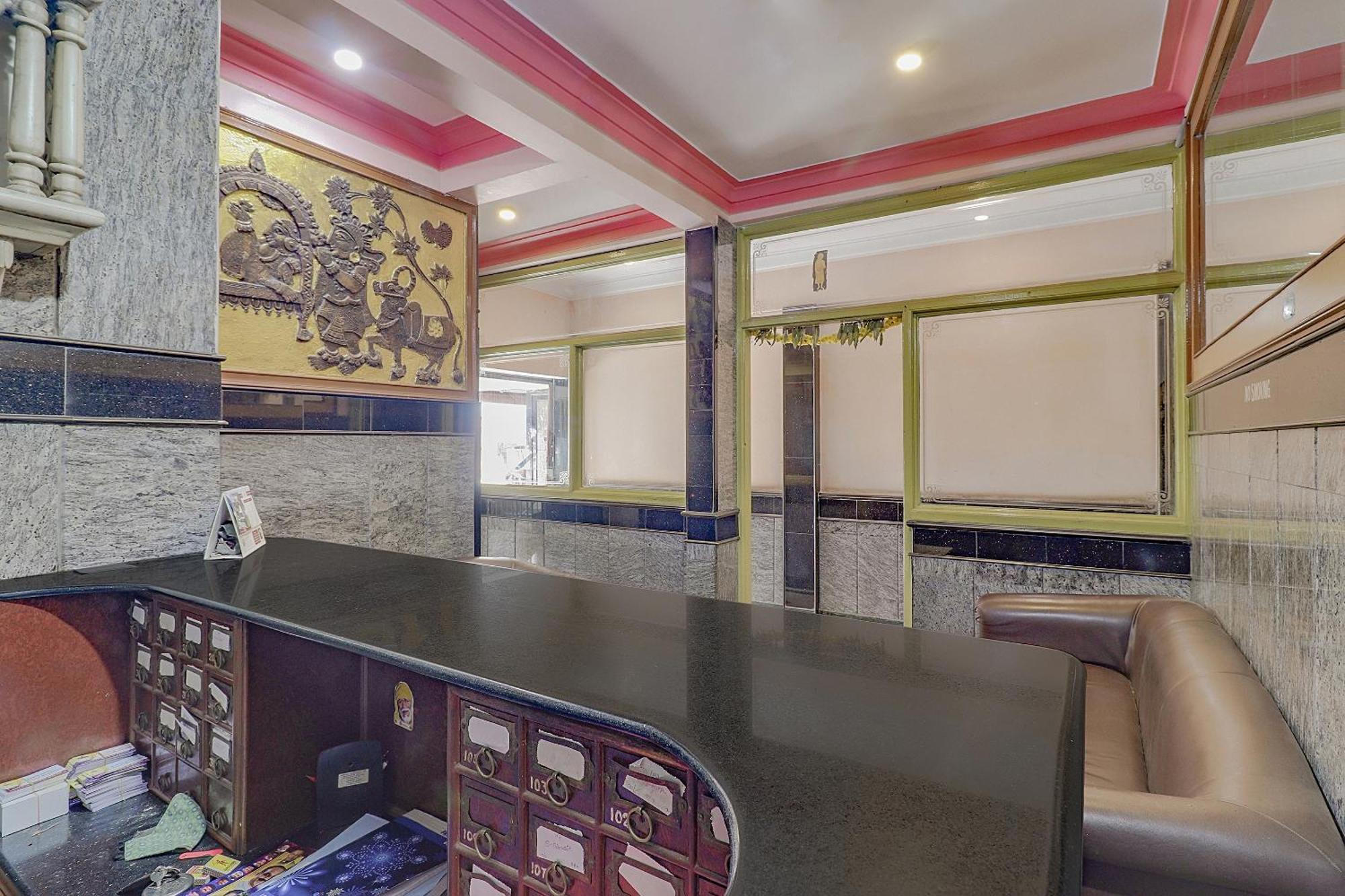 Hotel O Vasavi Residency Bangalore Buitenkant foto